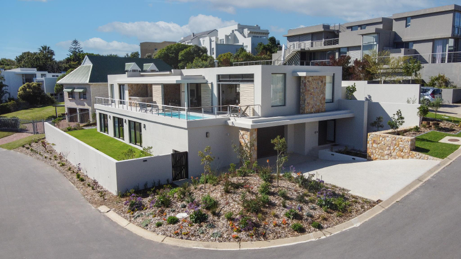 Exterior & Views 1, Sunset Villa - Luxury Villa 150m from the beach, Eden