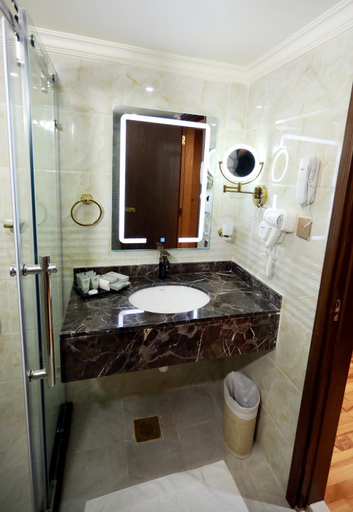 Bathroom 5, Ras Al Khaimah Hotel, Ras Al Khaimah