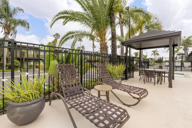 Others 5, Best Western Plus Pavilions, Orange
