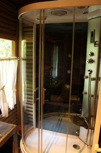 Bathroom 4, La Finestra Spa Hotel Boutique, San Francisco
