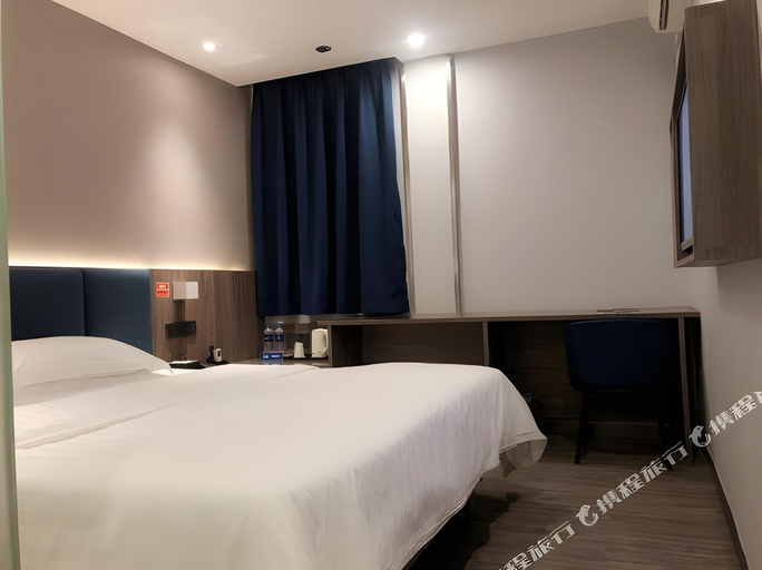 Bedroom 2, 7 Days Premium· Shenzhen Zhuzilin Metro Station, Shenzhen