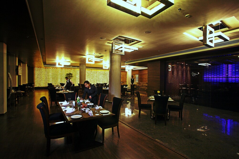 Food & Drinks 5, Godwin Meerut, Meerut