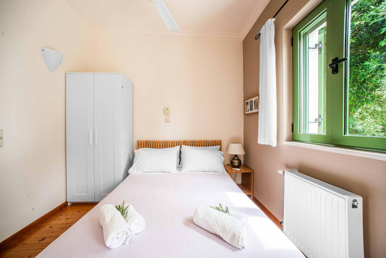 Bedroom 2, Villa Fonesei, Ionian Islands