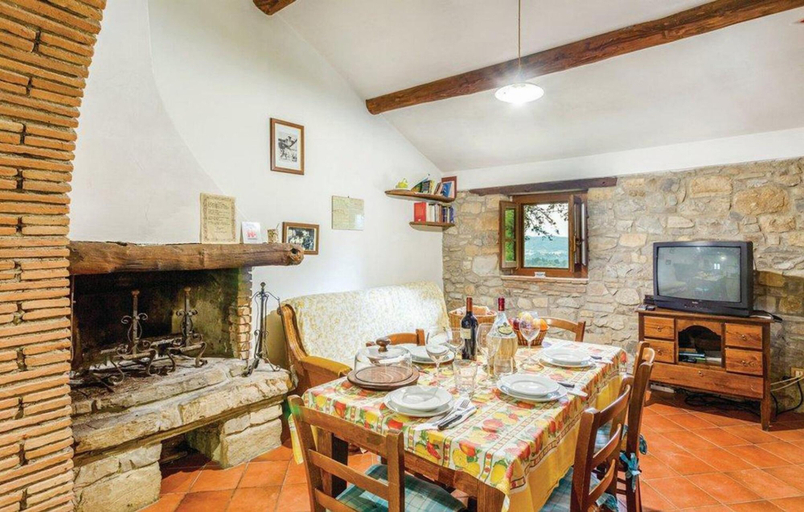 Room 4, Baciola in Ortignano Raggiolo, Arezzo