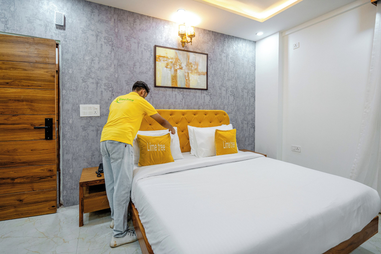 Bedroom 3, Lime Tree Hotel and Banquet Greater Noida, Gautam Buddha Nagar