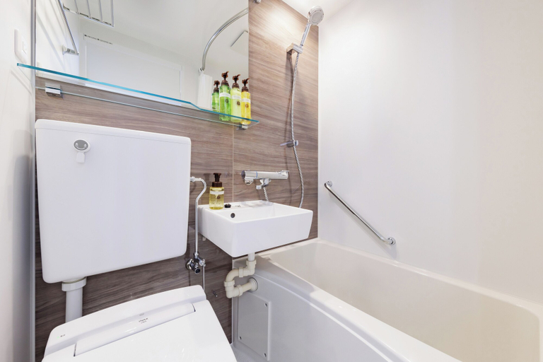 Bathroom 5, Hotel MyStays Nippori, Taitō