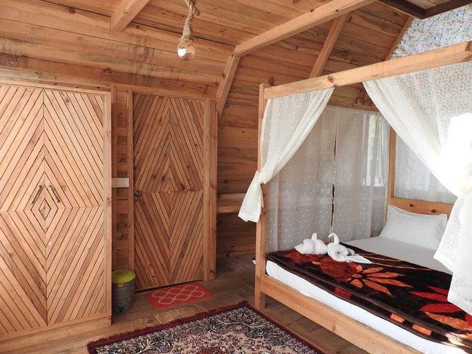Bedroom, Chirpingi Birdz Resort, Nainital