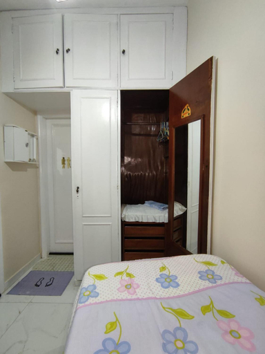 Bedroom 3, Quarto DOMICILIAR INDIVIDUAL com banheiro exclusivo no Leblon, Rio de Janeiro