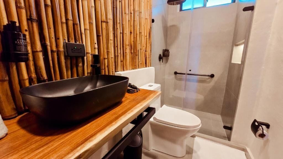 Bathroom 4, Casa Malva Villas, Pijao