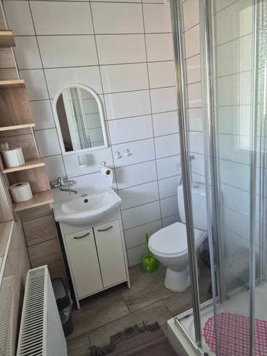 Bathroom 2, Dom Wczasowy NEPTUN, Gryfice