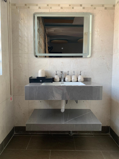 Bathroom 5, Nha nghi Quan An, Điên Biên Phủ