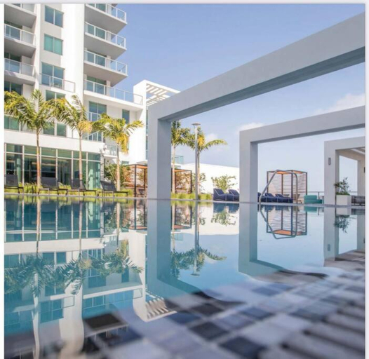 Sport & Beauty 2, Sleek 2BD 2BA Condo In Miami Design District, Miami-Dade