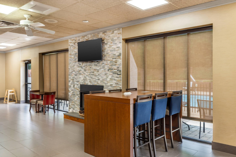 Food & Drinks 5, Comfort Inn Pinehurst - Southern Pines, Moore