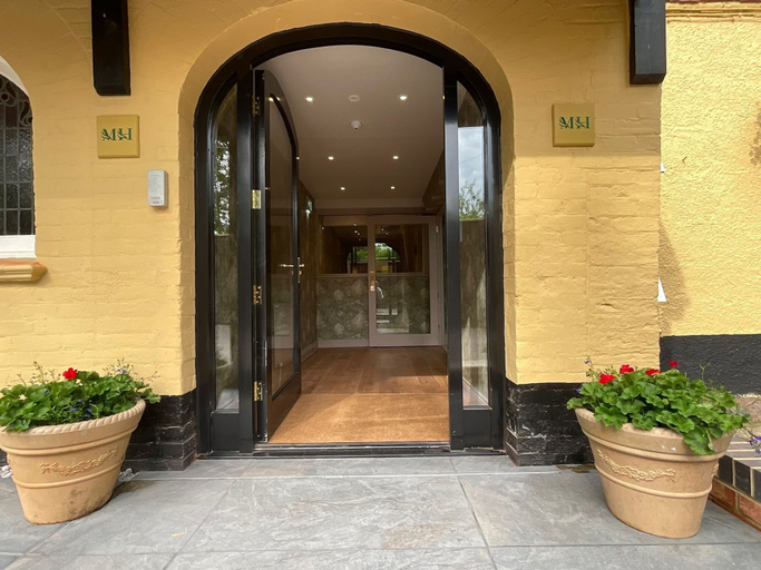Exterior & Views 2, Moorhill House Hotel, Hampshire