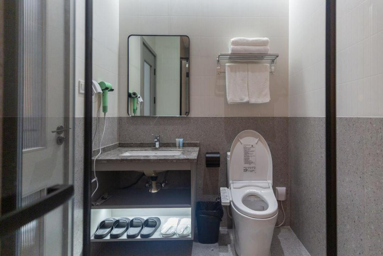 Bathroom 5, Moreland youth hostel 多园青年旅社, Nanjing