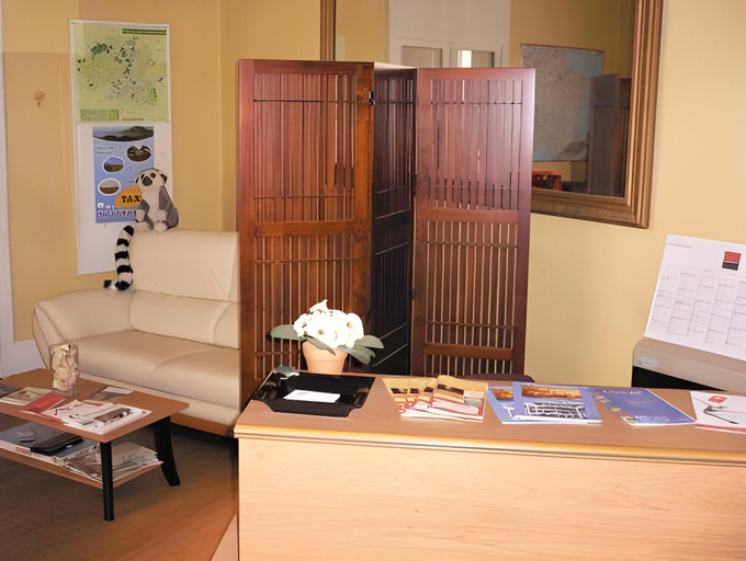 Public Area 3, Ariane Hôtel, Allier