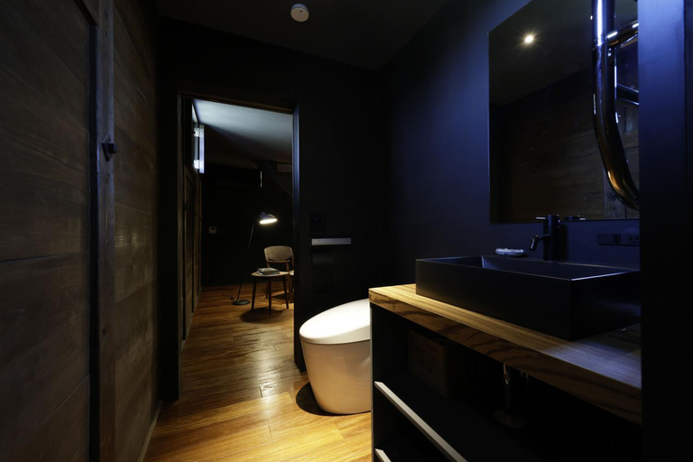 Bathroom 4, Satoyama-Jujo Hotel, Minamiuonuma
