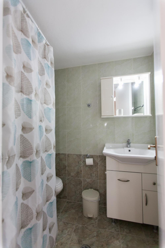 Others 3, Hotel Electra, Peloponnese