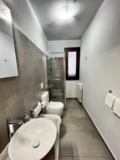 Bathroom 3, B&B Epos   Acitrezza, Catania