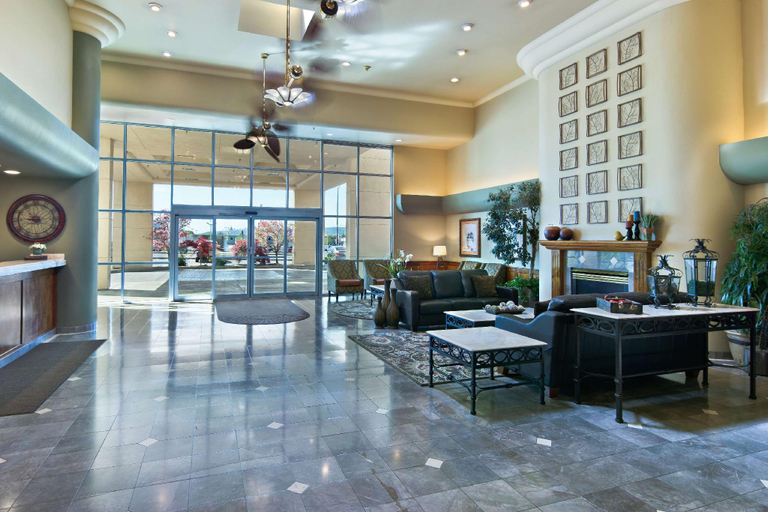 Public Area, Oxford Suites Yakima, Yakima