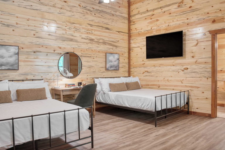 Bedroom 3, Bluestem by Avantstay Incredible Views w/ Large Balcony & Indoor Pool!, Sevier