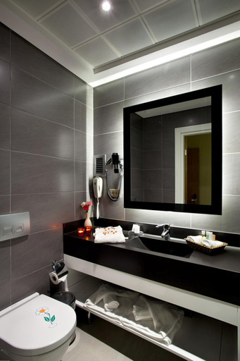 Bathroom 5, Sorriso Hotel, Fatih