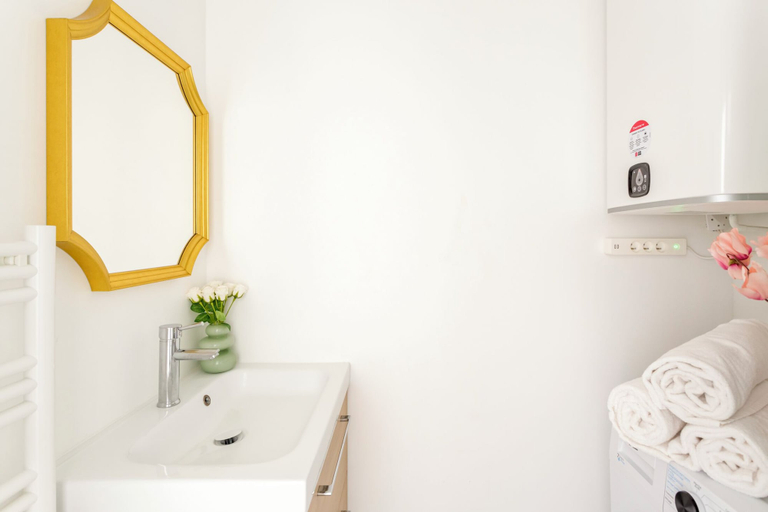 Bathroom 5, Merveil Family Suites - Louvre - Sentier I-II, Paris