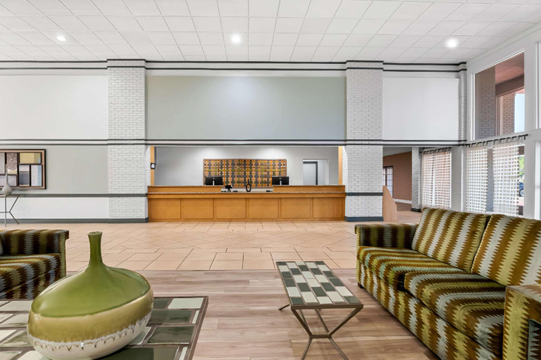 Public Area 3, Suburban Studios Slidell I-10, Saint Tammany