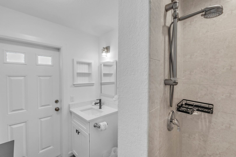 Bathroom 4, Minnow 1 1 Bedroom Cottage by RedAwning, Manatee