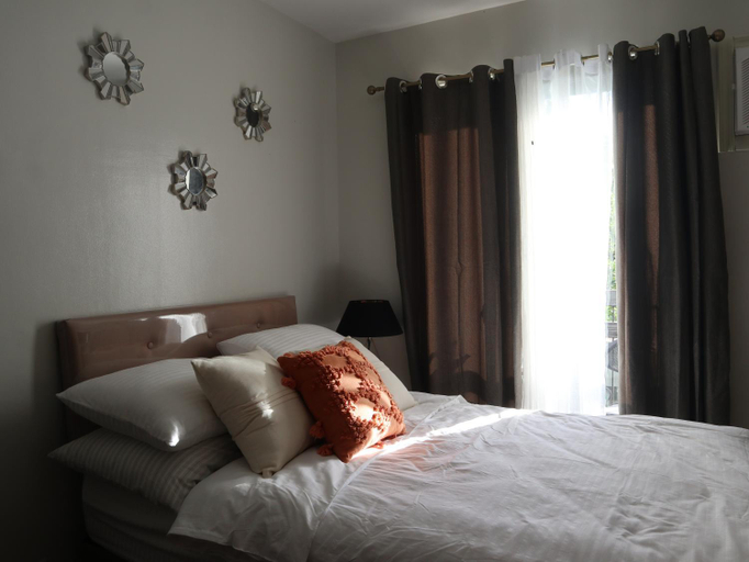 Bedroom 2, Serene Suites Staycation at Pine Suites Tagaytay, Tagaytay City