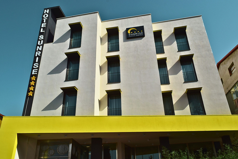 Exterior & Views 2, Sunrise Hotel, Napoli
