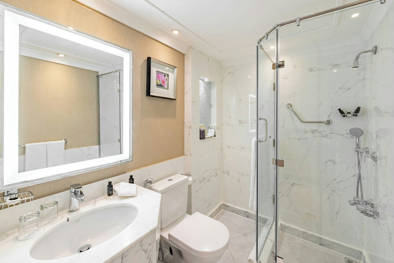 Bathroom 5, Al Marwa Rayhaan by Rotana, Makkah