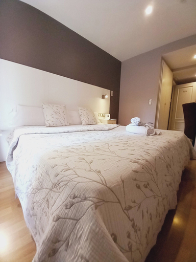 Bedroom 5, Hotel El Acebo, Huesca