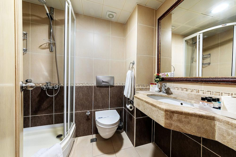 Bathroom 2, K Maris Hotel, Marmaris