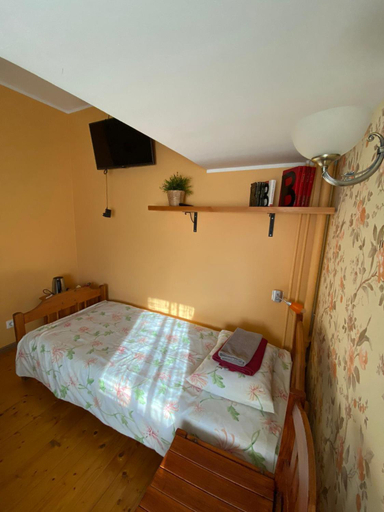 Bedroom 4, Reiumaa Motell, Tahkuranna