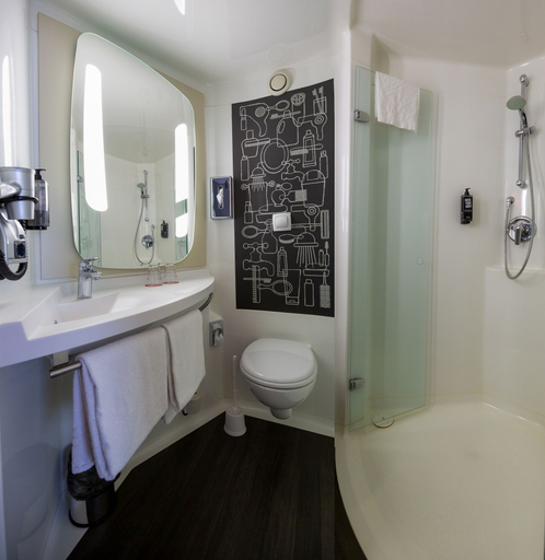 Bathroom 4, ibis Hotel Köln Messe, Köln