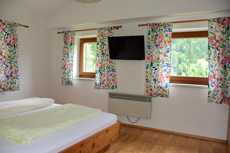 Bedroom 2, Larchenheim, Innsbruck Land