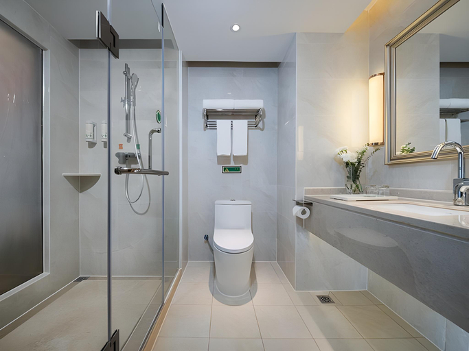 Bathroom 3, Vienna Hotel Shenzhen Dapeng New District Kuiyong, Shenzhen