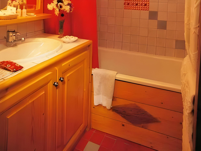 Bathroom 3, L'Auberge du Choucas, Hautes-Alpes