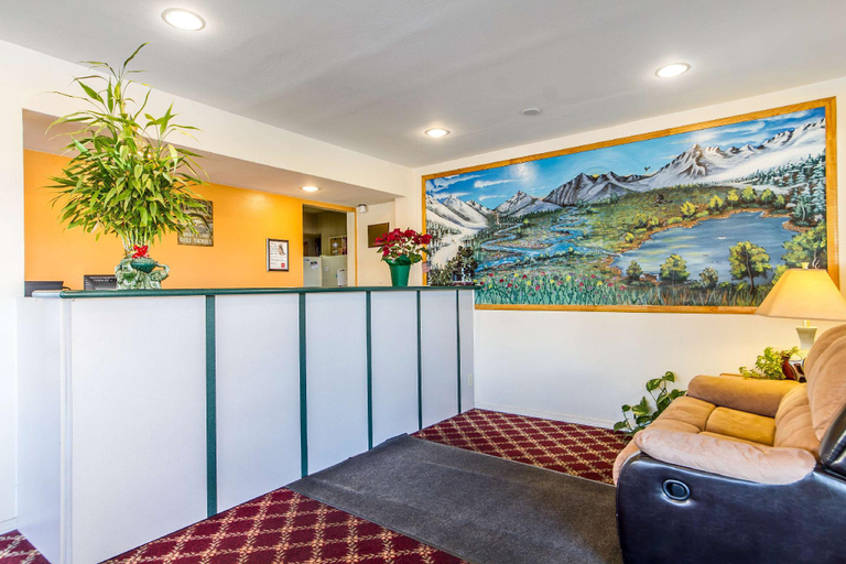 Public Area 2, Quality Inn Bishop near Mammoth, Inyo
