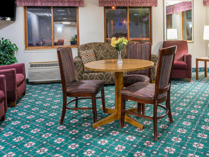 Others 4, Twin Cities Inn, Mounds View, Ramsey