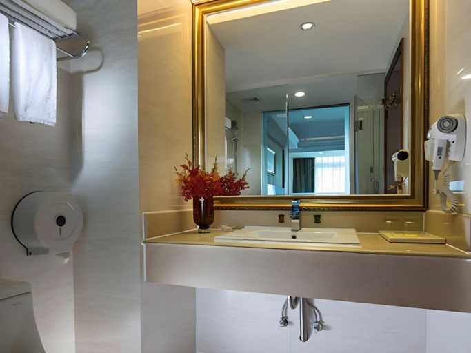 Bathroom 3, Vienna Hotel Shenzhen Mix City Branch, Shenzhen