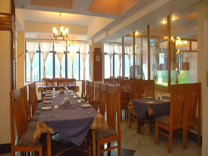 Food & Drinks 5, Classic The Mall Hotel, Nainital