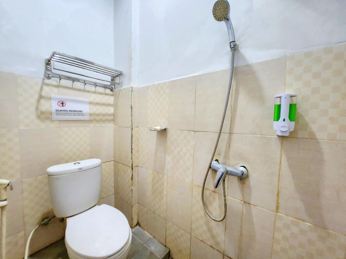 Bathroom 2, Nusantara Sky Airlines By Reccoma, Tangerang