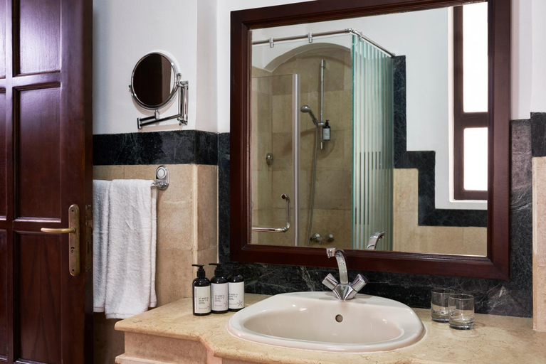 Bathroom 5, Sultan Bey, Al-Ghurdaqah 2