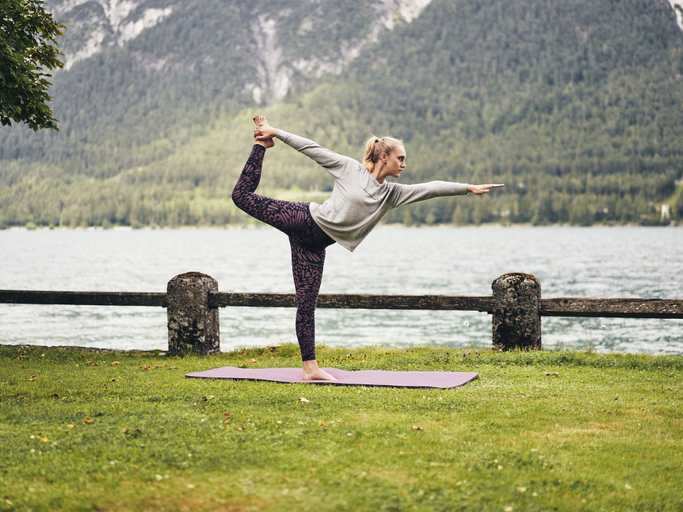 Yoga, aja Fürstenhaus am Achensee, Schwaz