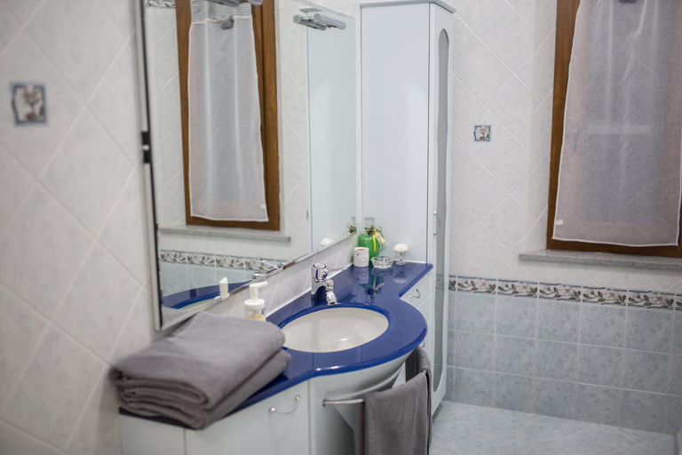 Bathroom 5, B&B Casa Dalma, Pisa