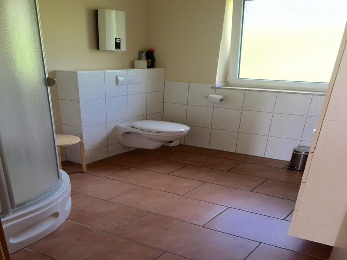 Bathroom 3, Bungalow in Eifel near Mountain Trails, Vulkaneifel