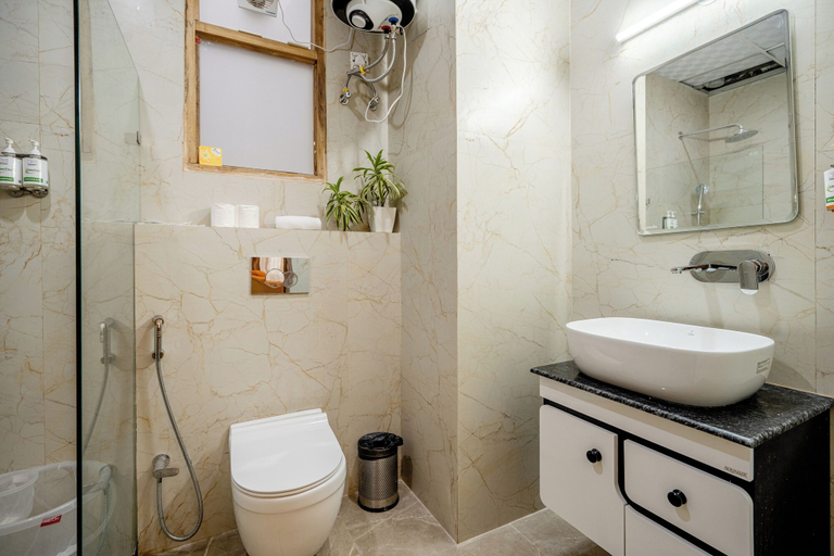 Bathroom 4, Lime Tree Hotel and Banquet Greater Noida, Gautam Buddha Nagar