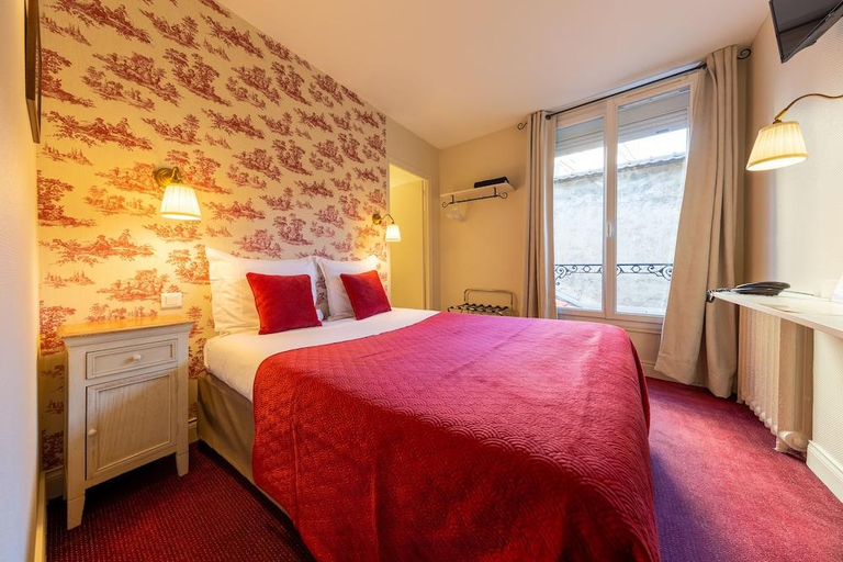 Bedroom 2, Hotel Azur Reims Centre, Marne